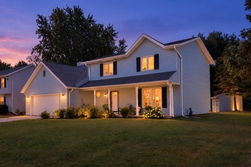 2121 September Dr, Caledonia, WI, 53402-1748 | Card Image