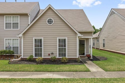 132 Center Springs Dr, Collierville, TN, 38017-3055 | Card Image