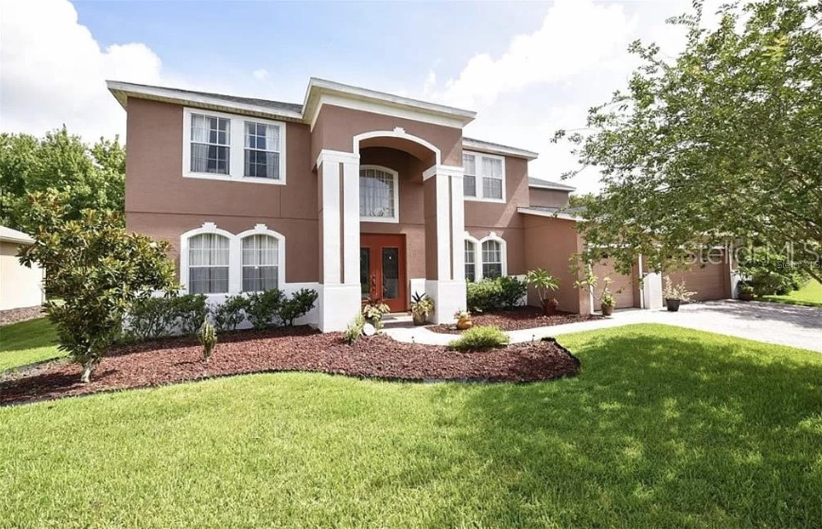 Diamond Leaf Ln, Oviedo, FL 32766