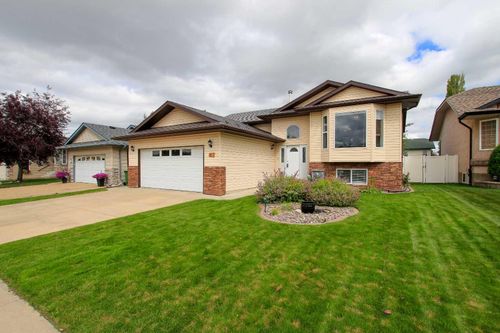 107 Ackerman Cres, Red Deer, AB, T4R3B3 | Card Image