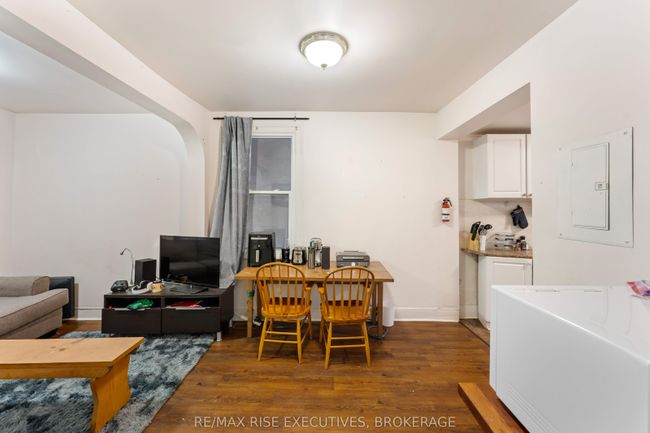247 Queen St, Home with 5 bedrooms, 2 bathrooms and null parking in Kingston ON | Image 12