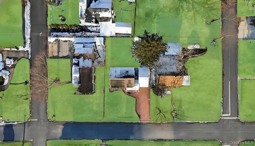 66 Maplewood Dr, Westbury, NY, 11590-2609 | Card Image