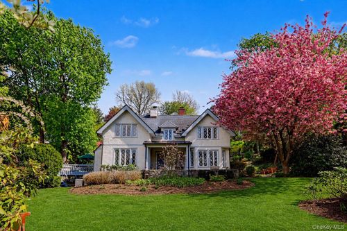 7 Avon Rd, Bronxville, NY, 10708-1401 | Card Image