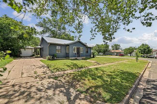 802 Cloud St, House other with 3 bedrooms, 1 bathrooms and 2 parking in Killeen TX | Image 4