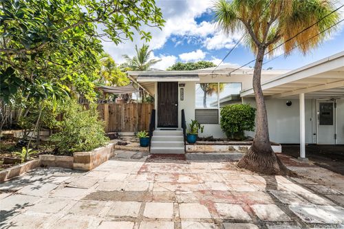 94-856 Lumiiki St, Waipahu, HI, 96797-3932 | Card Image