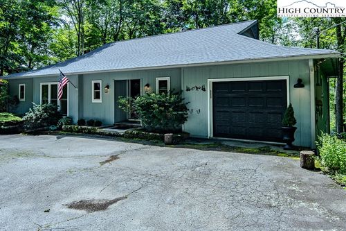 202 Cliffside Ln, Seven Devils, NC, 28604-9178 | Card Image