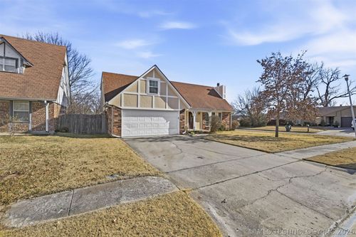 8329 N 118th East Ave, Owasso, OK, 74055-2115 | Card Image