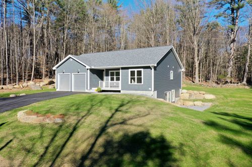 17 Fairgrounds Rd, Bradford, NH, 03221-3102 | Card Image