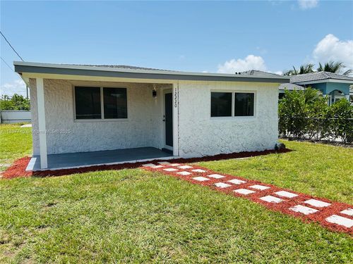 12220 Sw 216th St, Miami, FL, 33170-2823 | Card Image