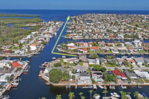 4903 Blue Heron Dr, New Port Richey, FL, 34652-4405 | Card Image