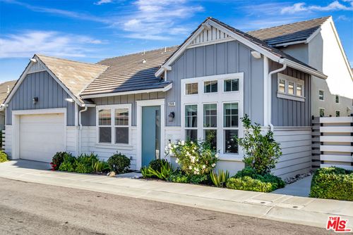 25118 Orange Ln, Canyon Country, CA, 91387-1485 | Card Image