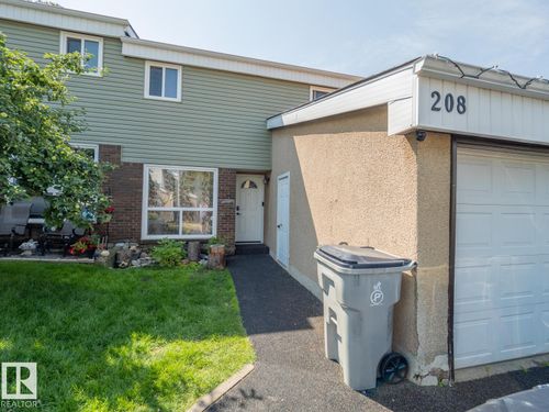 208 Grandin Vilge, St Albert, AB, T8N2J3 | Card Image