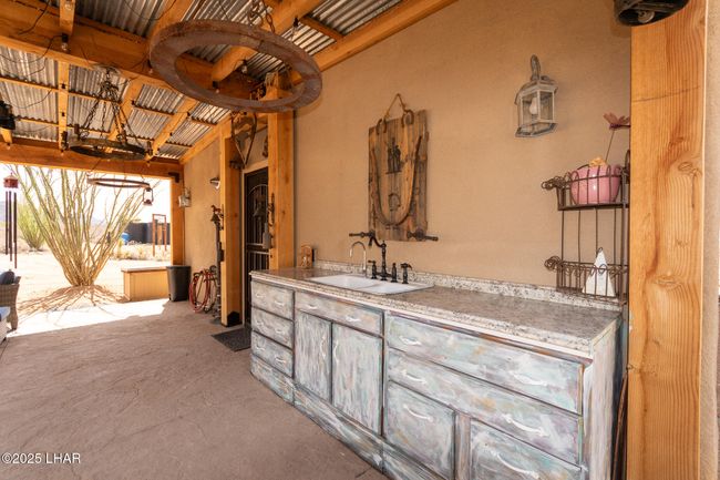 15721 S Roy Rogers Rd, House other with 1 bedrooms, 1 bathrooms and null parking in Yucca AZ | Image 7