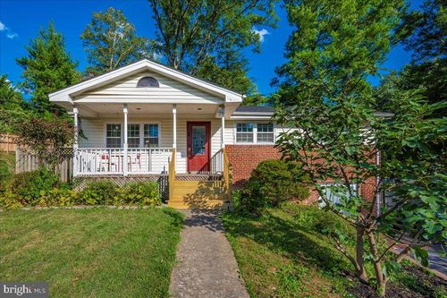 3911 Brenda Ln, ANNANDALE, VA, 22003-1803 | Card Image