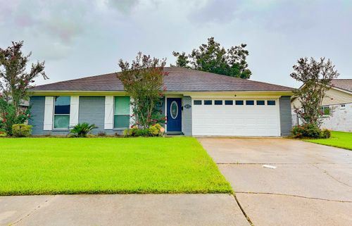 671 Birchwood Dr, Port Neches, TX, 77651-6102 | Card Image