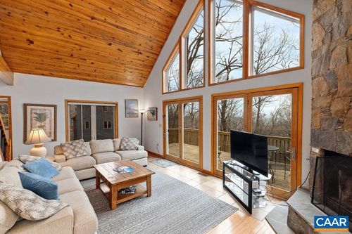 30 Stony Cove Ln, Wintergrn Rst, VA, 22967-8242 | Card Image
