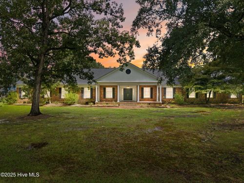 518 Edgewood Cir, Whiteville, NC, 28472-3607 | Card Image