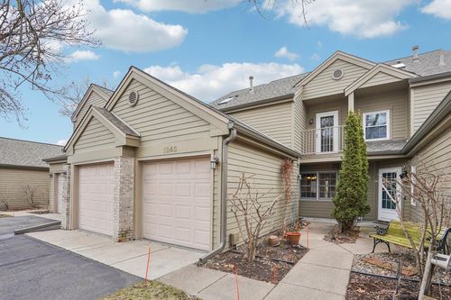 1646 Rose Hill Cir, Lauderdale, MN, 55108-1300 | Card Image
