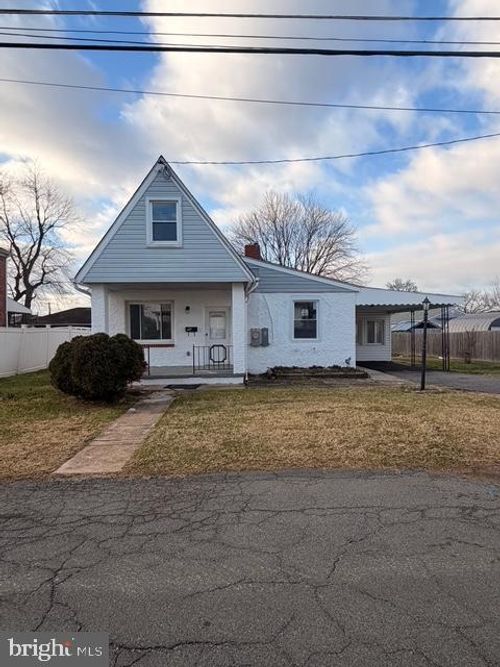 8323 Bear Creek Dr, BALTIMORE, MD, 21222-4902 | Card Image