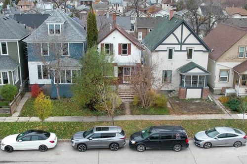 524 Lipton St, Winnipeg, MB, R3G2H3 | Card Image