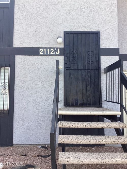 apt-j-2112 Sun Ave, North Las Vegas, NV, 89030-8161 | Card Image