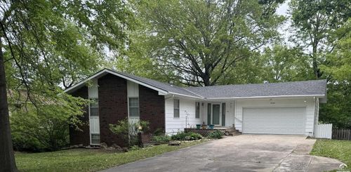2908 Sagebrush Dr, Lawrence, KS, 66047-2736 | Card Image