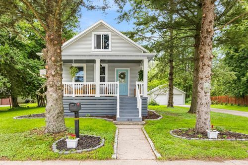 1603 Park Avenue, Oconto, WI, 54153 | Card Image