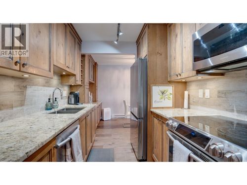 222-575 Sutherland Ave, Kelowna, BC, V1Y8V1 | Card Image