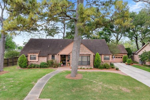 3014 Inwood Dr, Dickinson, TX, 77539-4223 | Card Image