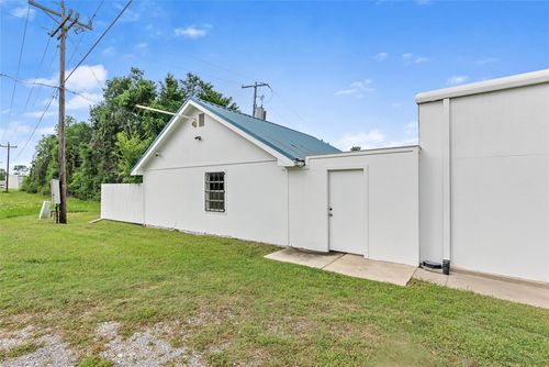 210 & 212 S Tammye Ln, Madisonville, TX, 77864-3012 | Card Image