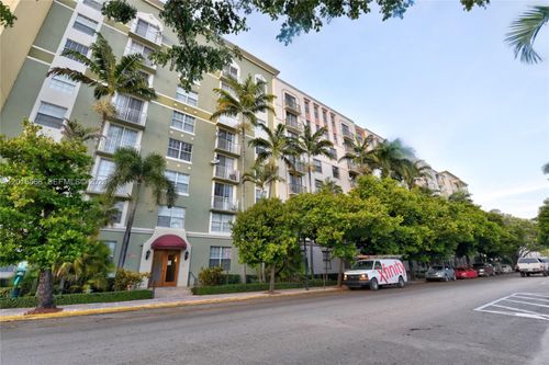 311a-1919 Van Buren St, Hollywood, FL, 33020-7814 | Card Image