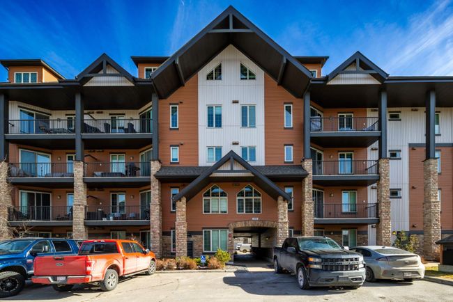 3206 - 15 Sunset Square, Home with 2 bedrooms, 2 bathrooms and 2 parking in Cochrane AB | Image 1