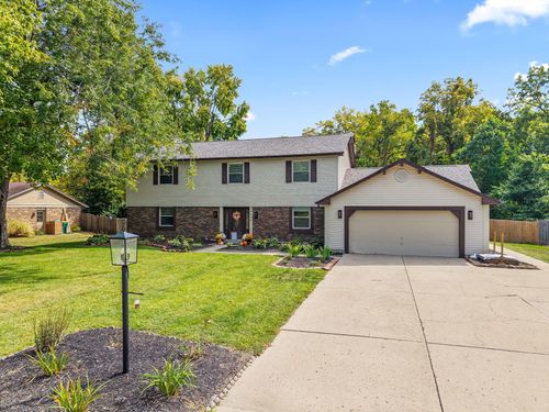9038 Woodstream Ln, Dayton, OH, 45458-9608 | Card Image