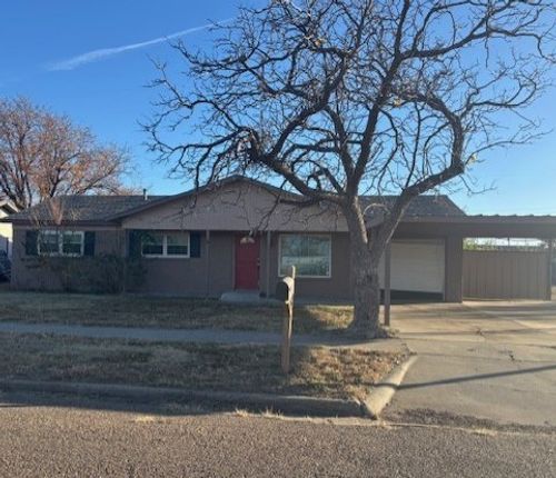 809 W 27th St, Plainview, TX, 79072-2303 | Card Image