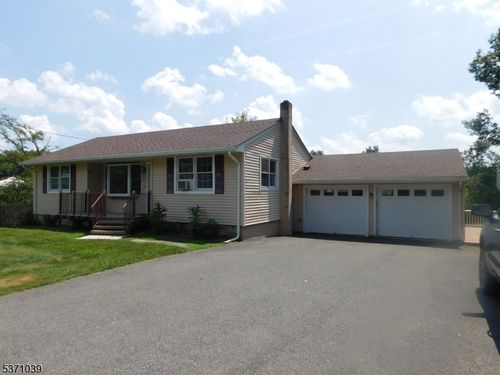 584 County Road 614, Asbury, NJ, 08802-1343 | Card Image