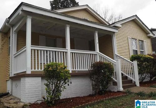 718 Oak St, Bessemer, AL, 35022-4656 | Card Image