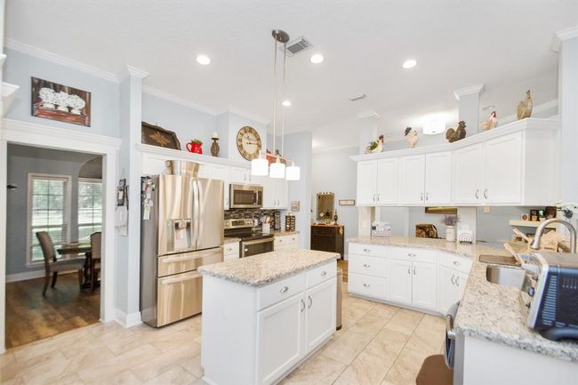 400 - 120 Brazos River Rd, House other with 3 bedrooms, 2 bathrooms and 2 parking in Freeport TX | Image 10