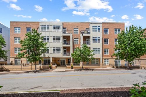 401-1905 N Water Street, Milwaukee, WI, 53202 | Card Image