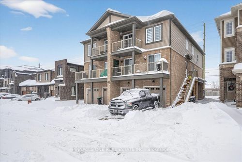 4-41 Pumpkin Corner Cres, Barrie, ON, L9J0T7 | Card Image