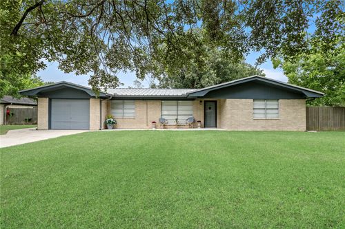 15366 Jackie Rd, Hamshire, TX, 77622-8502 | Card Image