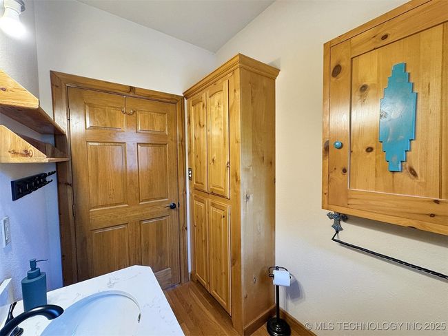 20413 Allen Rd, House other with 2 bedrooms, 2 bathrooms and null parking in Tahlequah OK | Image 45