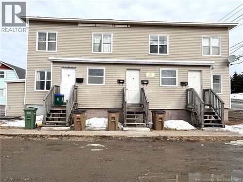 6 Ridge St, Saint John, NB, E2J2N2 | Card Image