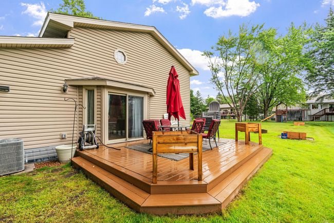Relaxing side deck! | Image 4