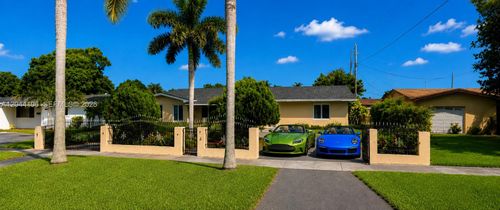 915 Nw 175th Street, Miami Gardens, FL, 33169 | Card Image