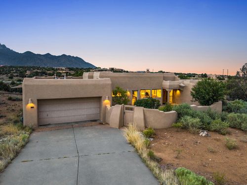 16 Placitas Trails Rd, Placitas, NM, 87043-9420 | Card Image