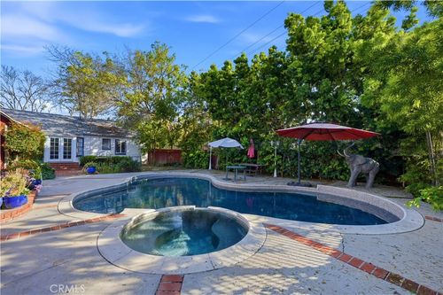 5203 E Abbeyfield St, Long Beach, CA, 90815-3022 | Card Image