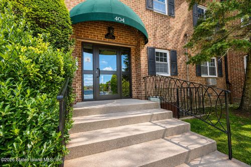 2d-404 Maryland Ave, Staten Island, NY, 10305-2945 | Card Image