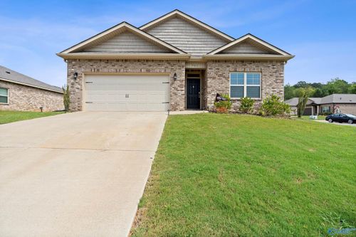 201 Antler Ridge Dr, Huntsville, AL, 35811-4104 | Card Image