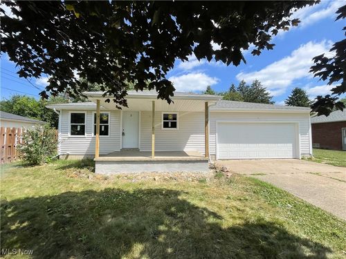 467 Candy Ln, Amherst, OH, 44001-1323 | Card Image