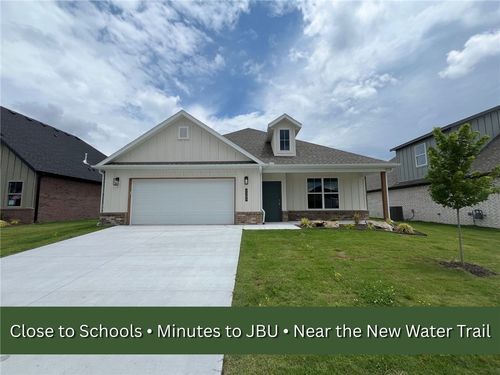2305 N Lexington St, Siloam Springs, AR, 72761 | Card Image